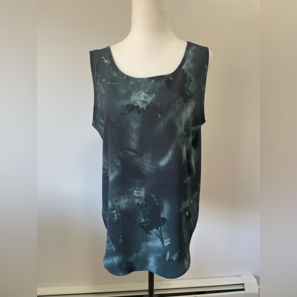 Dark Green Floral Sleeveless Tank Top